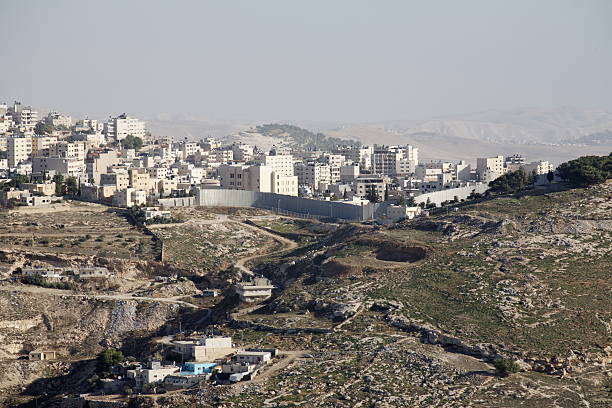 istock The Israel Barrier Wall 144951075