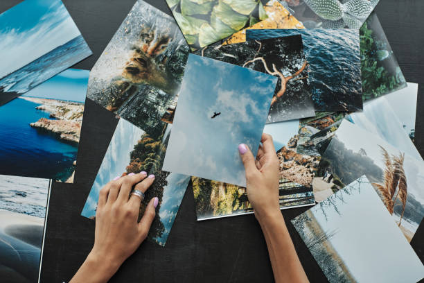 istock Magazine Edor Choosing Photos 1449534510