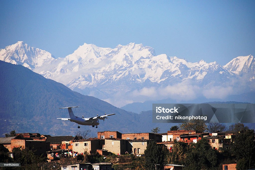 Flugzeug Landung im Himalaya - Lizenzfrei Asien Stock-Foto