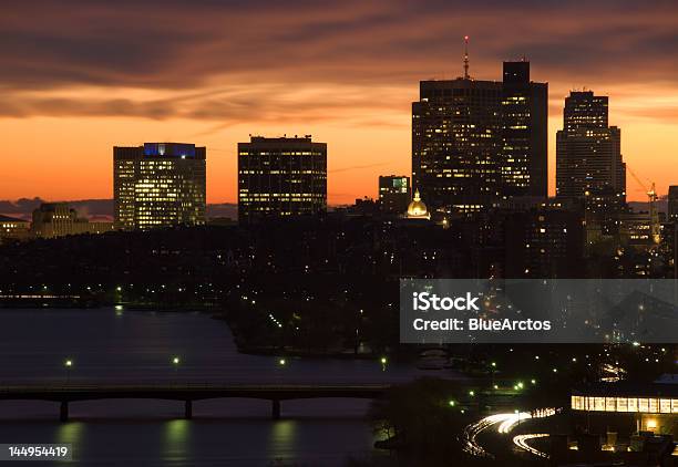 Dämmerung Dawn Citiscape Stockfoto und mehr Bilder von Architektur - Architektur, Boston, Brücke