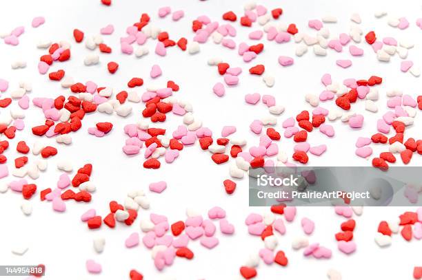 Caramelle Cuori Di San Valentino - Fotografie stock e altre immagini di Praline colorate - Praline colorate, Rosso, Cospargere - Attività