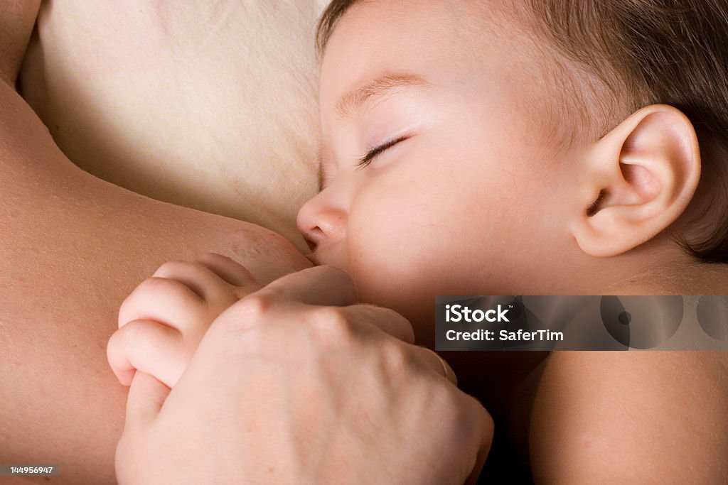 Bambino di dormire - Foto stock royalty-free di Accudire