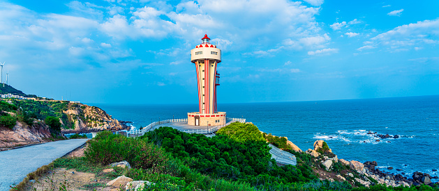 The lighthouse is located on Nan'ao Island, Guangdong Province, China.Chinese translationNan'ao Sanhang Cliff Lighthouse