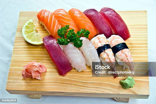 Comida Japonesa Sushi Menú De 10 Foto de stock y más banco de imágenes de Alimento - Alimento, Antioxidante, Arreglar