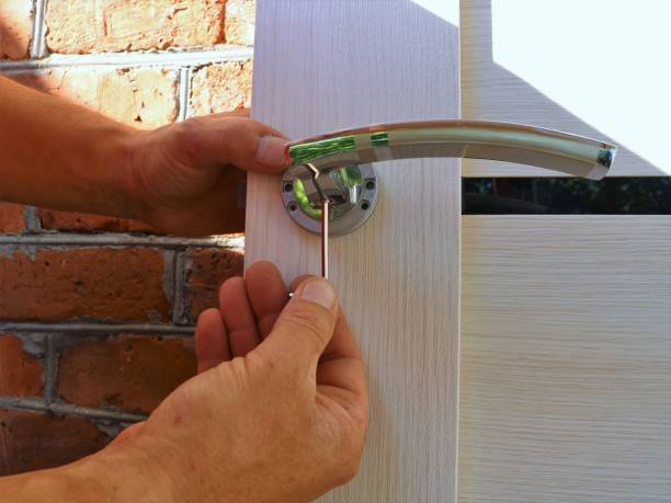 istock fastening the door handle to the canvas with a small key 1449641154