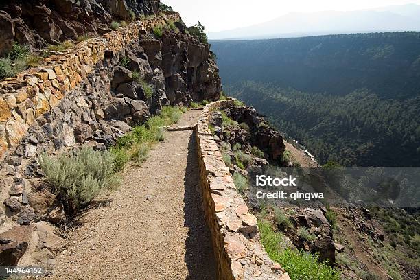 Wanderweg Rio Grande River Gorge In Der Nähe Von Taos New Mexico Stockfoto und mehr Bilder von Ausgedörrt