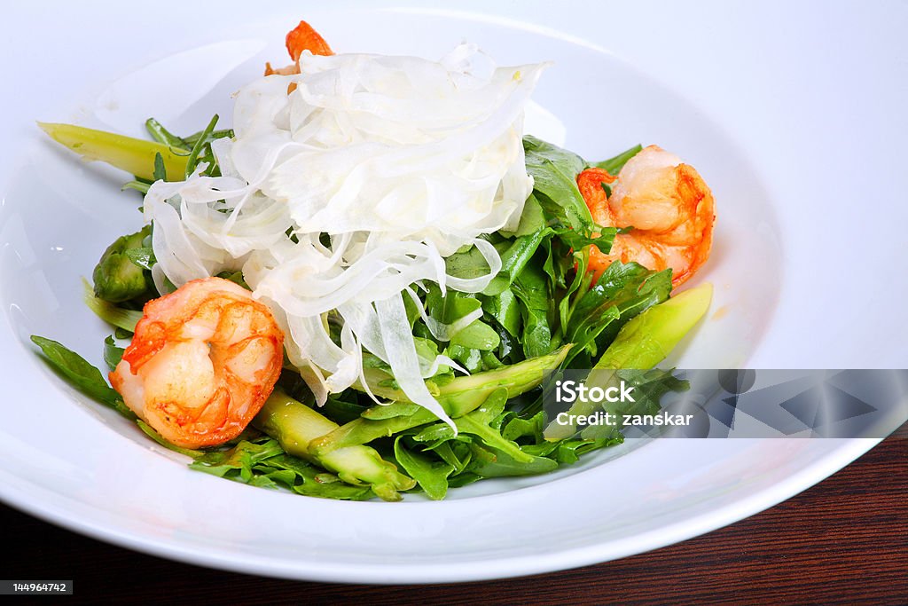 Salada verde com king prawns, funcho e Roquefort Queijo - Royalty-free Alface Foto de stock