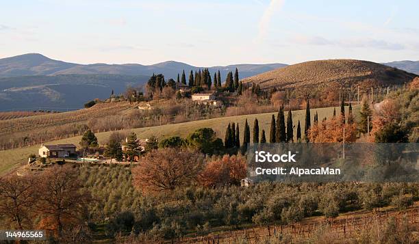 Paisaje De Italiano Foto de stock y más banco de imágenes de Agricultura - Agricultura, Ajardinado, Cadena de montañas