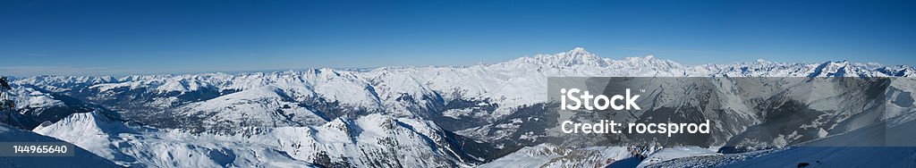 Vue panoramique sur Les Arcs. La France - Photo de Alpes européennes libre de droits