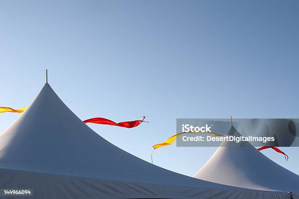 Weißen Pavillions Stockfoto und mehr Bilder von Festzelt - Festzelt, Blau, Himmel