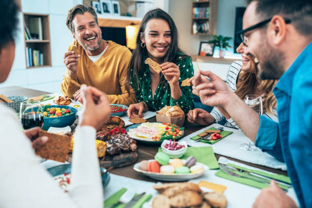 istock Lunch with friends 1449673446