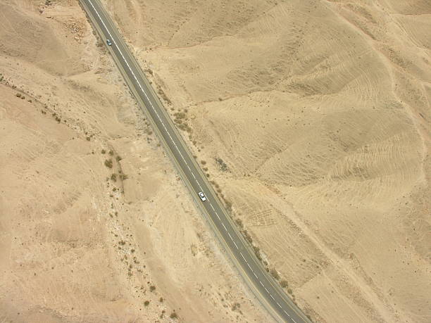 istock Vein in the desert 144969774