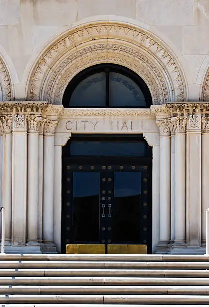 An imposing entryway to a City Hall.