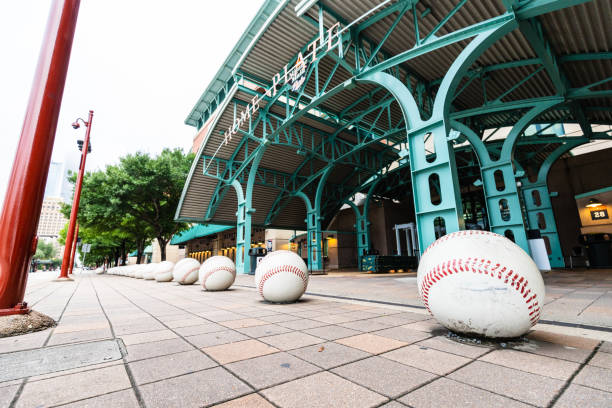 minute maid stadium in houston, tx. - major league baseball stock-fotos und bilder