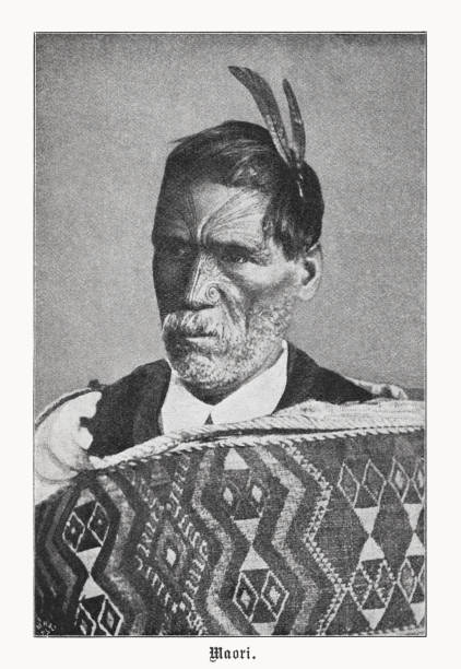 뉴질랜드의 마오리 추장, 하프톤 인쇄, 1899년 출판 - maori tattoo indigenous culture human face stock illustrations