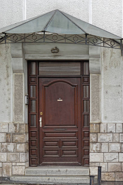 istock Brown door entrance 1449865723