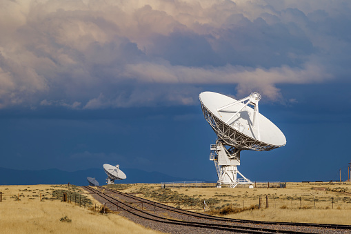 Large array of antennas , VLA, in New Mexico