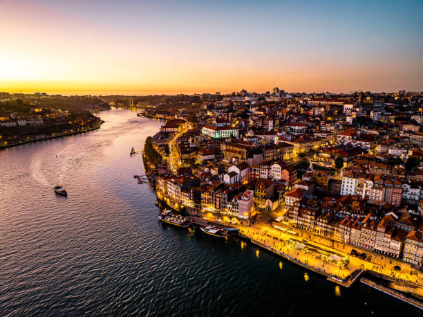 drone view of landscape view on the old town in porto, portugal - porto portugal bridge international landmark imagens e fotografias de stock