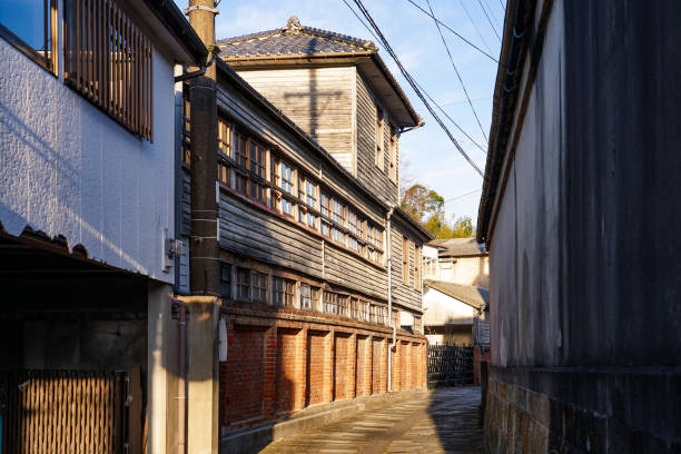 istock A back street with a tonbai fence (Arita Town, Saga Prefecture) 1450012251