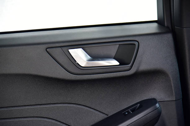istock Door handle to open the car 1450052325