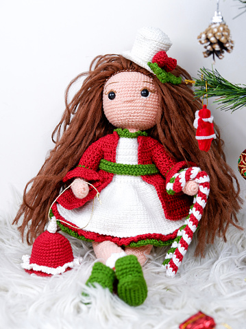 amigurumi doll with red clothes