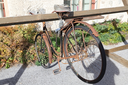 an old broken rusty bike