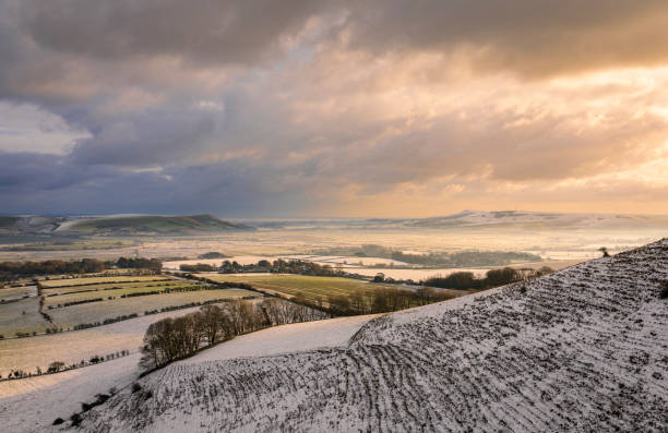 istock Kingston Ridge South Downs winter 1450257755