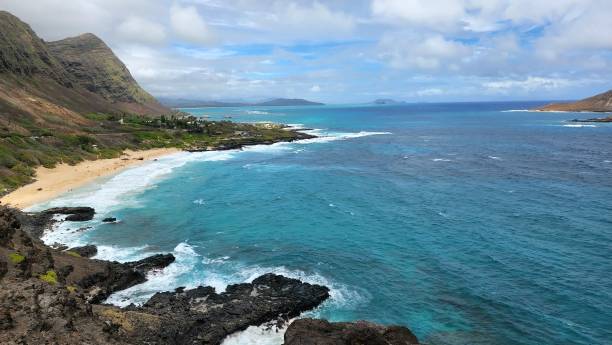 istock Beautiful rocky Makapuu Beach on a sunny day 1450283666