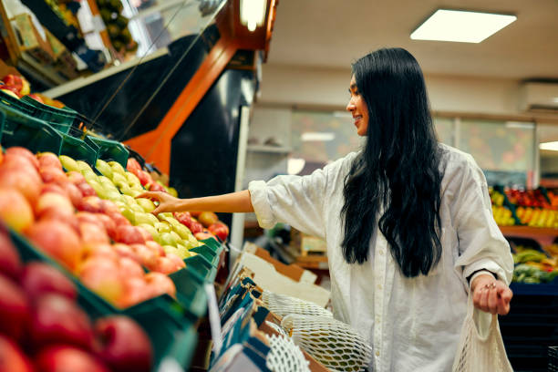 istock At the fruit and vegetable store 1450329590