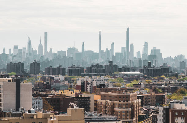 panorama de la ciudad de nueva york con el barrio del bronx. - the bronx fotografías e imágenes de stock