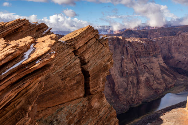 istock Horseshoe Bend in the winter 1450489384
