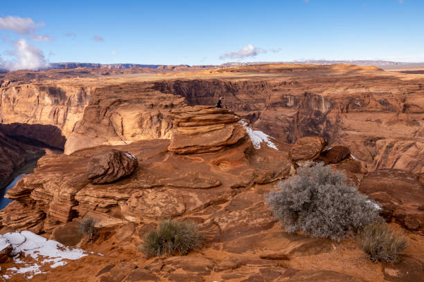 istock Horseshoe Bend in the winter 1450489413