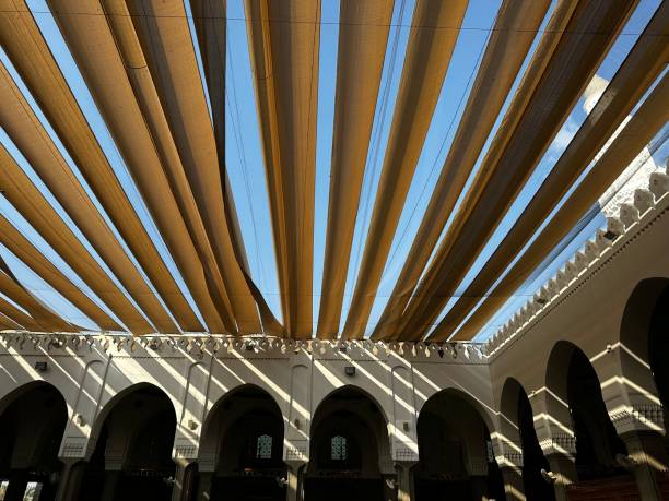 istock Bir ali mosque umrah miqat 1450519958