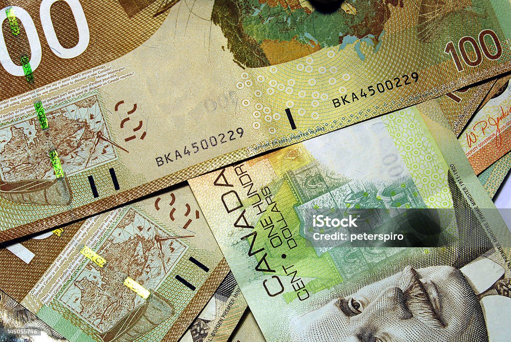 カナダの 100 ドル紙幣 - 100カナダドル紙幣のロイヤリティフリーストックフォト