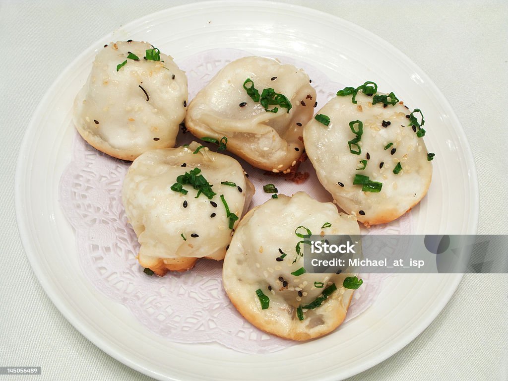 상하이 주말뿐이라도 목신 fried dumplings - 로열티 프리 만두 스톡 사진