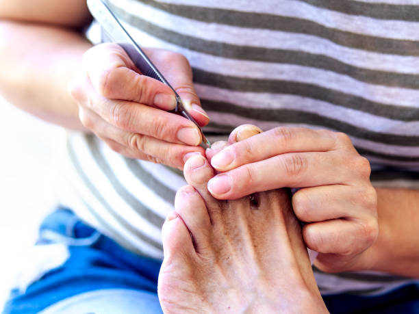 AT-HOME PEDICURE FOR SENIORS AT-HOME PEDICURE FOR SENIORS
