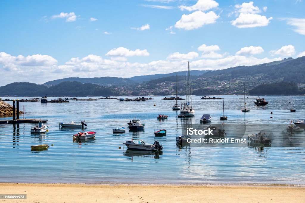 Beluso marina located in the bay of Bueu, in the province of Pontevedra, Galicia, Spain Beluso marina located in the bay of Bueu, in the province of Pontevedra, Galicia, Spain in Europe Galicia Stock Photo