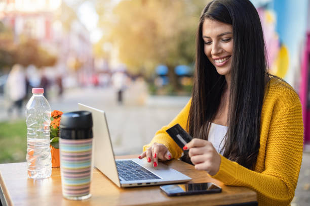 istock Online shopping on the go 1450708585
