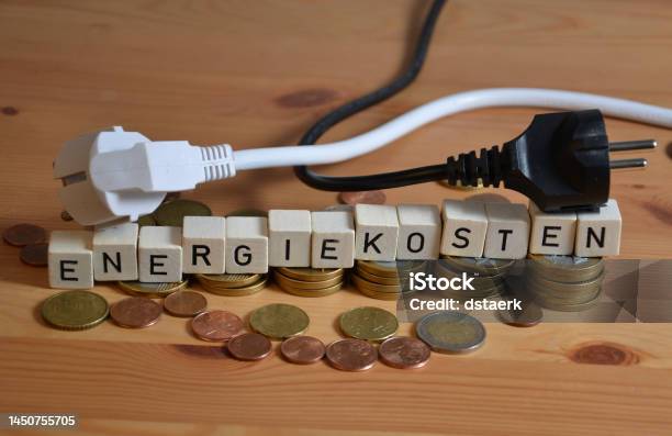 Energiekosten Stock Photo - Download Image Now - Business, Color Image, Gas