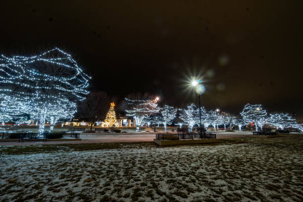 istock Orland Park Metra Station at Christmas 1450835689