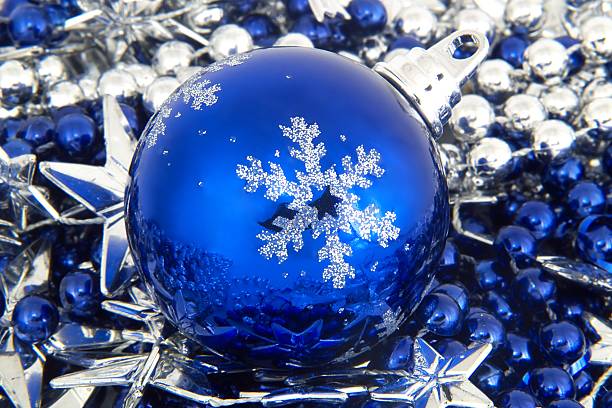 Bola de Natal azul - fotografia de stock