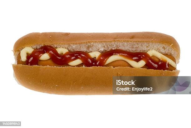 Hot Dog Auf Ein Brötchen Mit Soße Stockfoto und mehr Bilder von Brotsorte - Brotsorte, Brötchen, Fett - Nährstoff