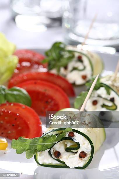 Foto de Aperitivo e mais fotos de stock de Abobrinha - Abobrinha, Alface, Alho porró