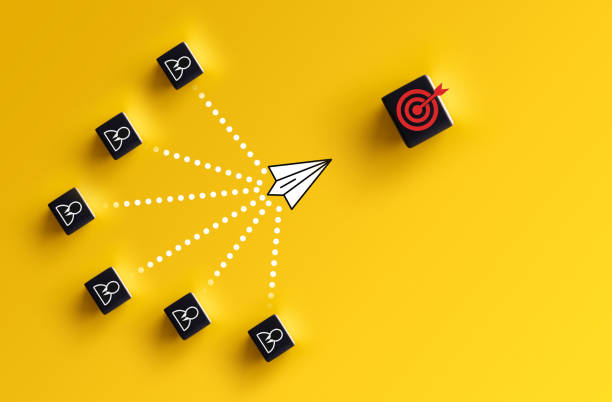 istock work together with one's team members toward one's goal 1451124260