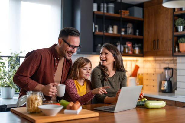 istock Family online cooking class 1451128502