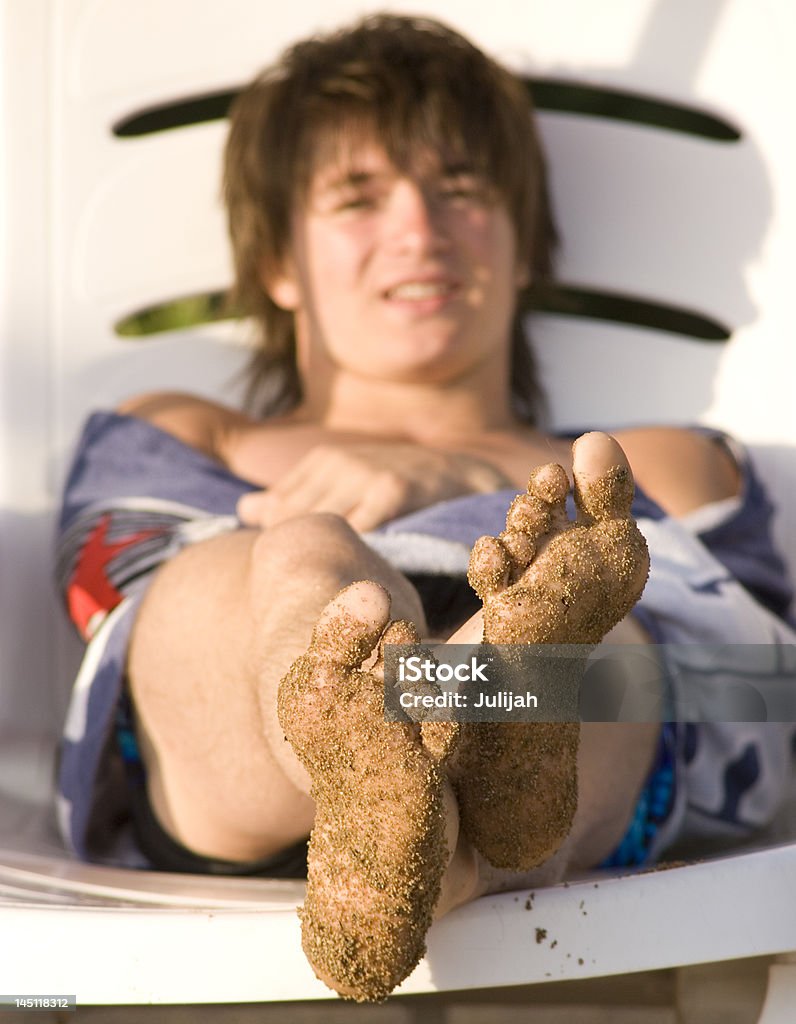 Na praia, Homem de pé, areia. - Royalty-free Adolescente Foto de stock