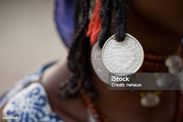 Фулани Женщинаs Jewelry — стоковые фотографии и другие картинки Народ Рома - Народ Рома, Гана, Валюта