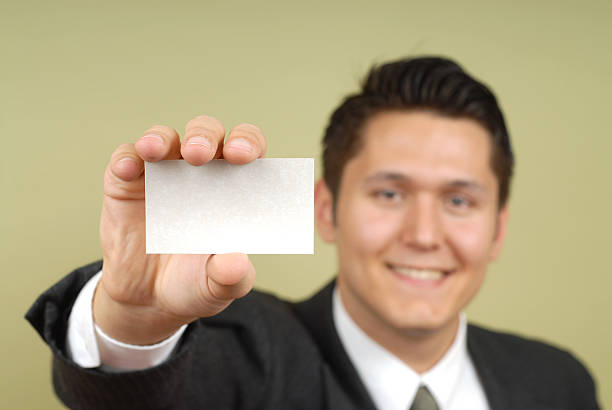 aquí está mi tarjeta - invitation blank smiling business card fotografías e imágenes de stock