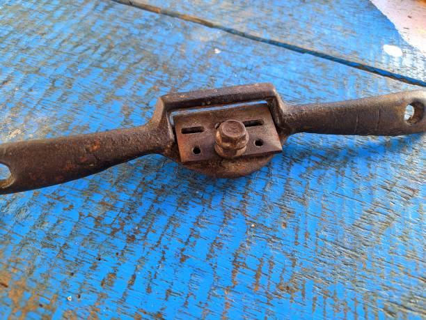 istock wood planer on the floor 1451305418