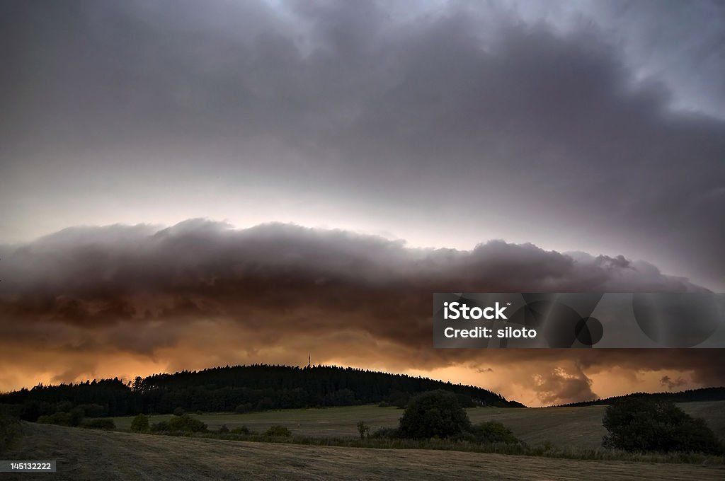 thunderclouds - Lizenzfrei Bedeckter Himmel Stock-Foto